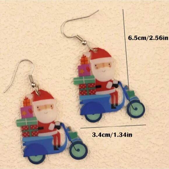 Hand Crafted Festive dangle earrings - Picture 5 of 5